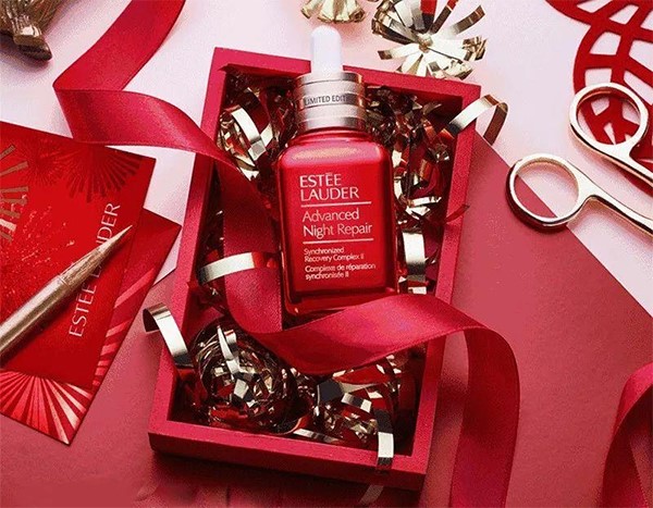 雅詩(shī)蘭黛品牌定位,雅詩(shī)蘭黛,雅詩(shī)蘭黛定位